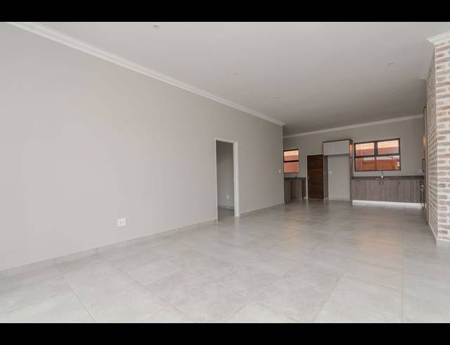 3 BEDROOM SIMPLEX FOR SALE IN SIX FOUNTAINS RESIDENTIAL ESTATE